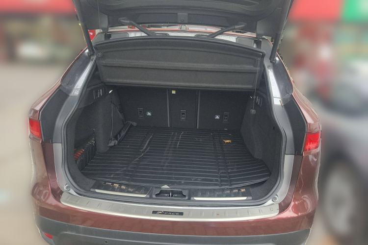 Used Jaguar F-PACE 2020 2.0T Rally Edition Trunk