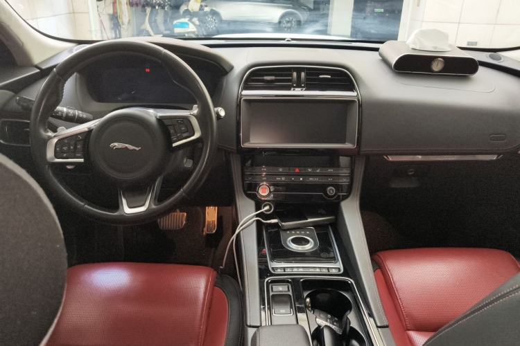 Used Jaguar F-PACE 2020 2.0T Rally Edition Center Console