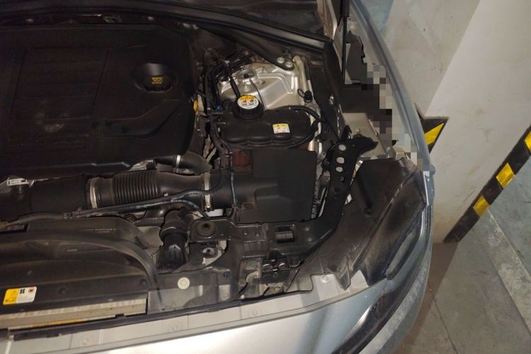 Used Jaguar F-PACE 2020 300-Sport Sports Edition Engine Bay Left