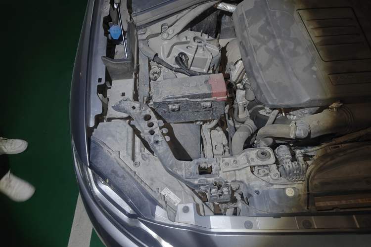 Used Jaguar F-PACE 2020 2.0T Rally Edition Engine Bay Right