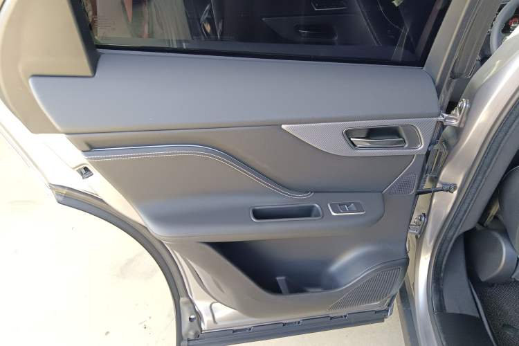 Used Jaguar F-PACE 2020 2.0T Rally Edition Left Rear Door Interior