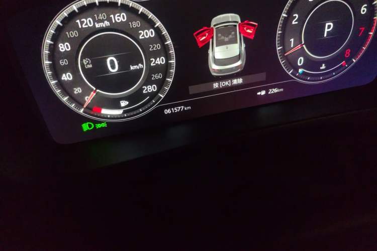 Used Jaguar F-PACE 2020 300-Sport Sports Edition Odometer Close Up