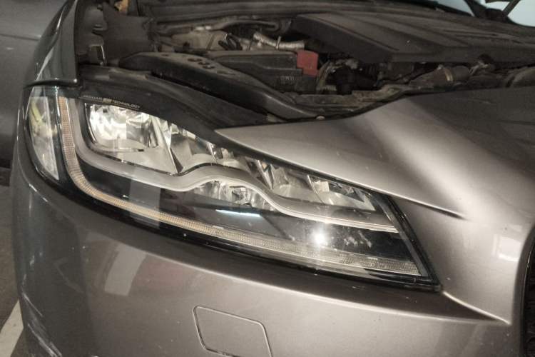 Used Jaguar F-PACE 2020 2.0T Rally Edition Right Front Headlight