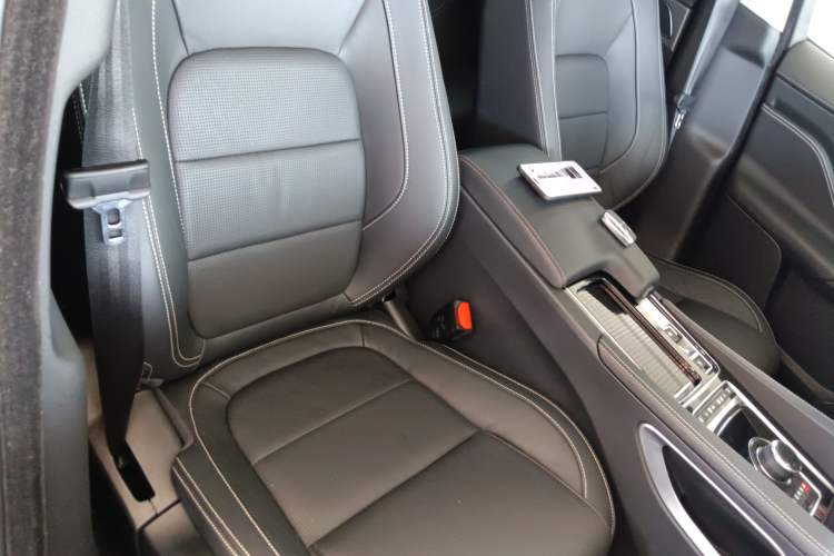 Used Jaguar F-PACE 2020 2.0T Rally Edition Right Front Seat