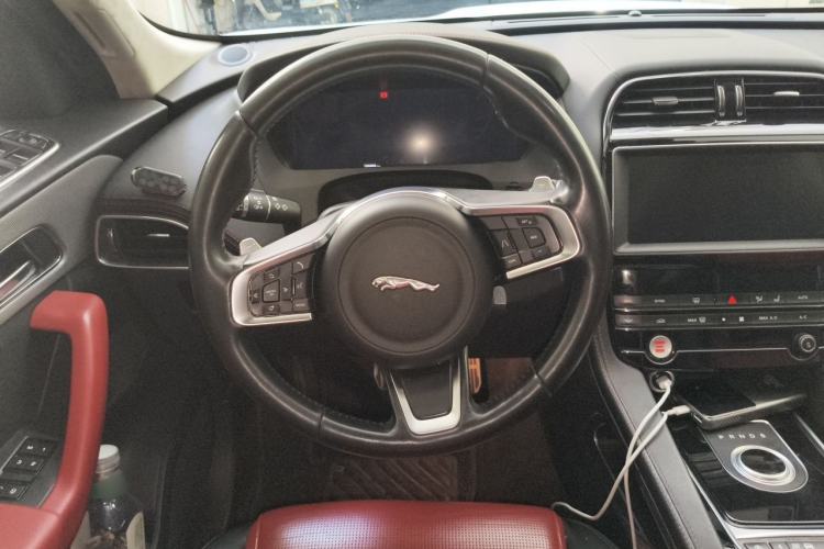 Used Jaguar F-PACE 2020 2.0T Rally Edition Steering Wheel