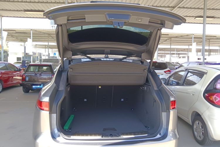 Used Jaguar F-PACE 2020 2.0T Rally Edition Trunk