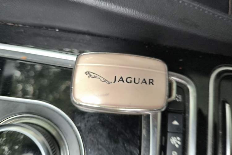 Used Jaguar F-PACE 2020 2.0T Urban Deluxe Edition Vehicle Key