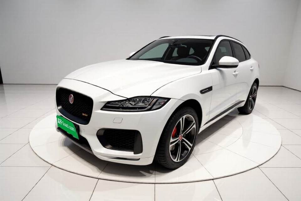 Jaguar F-PACE 2020