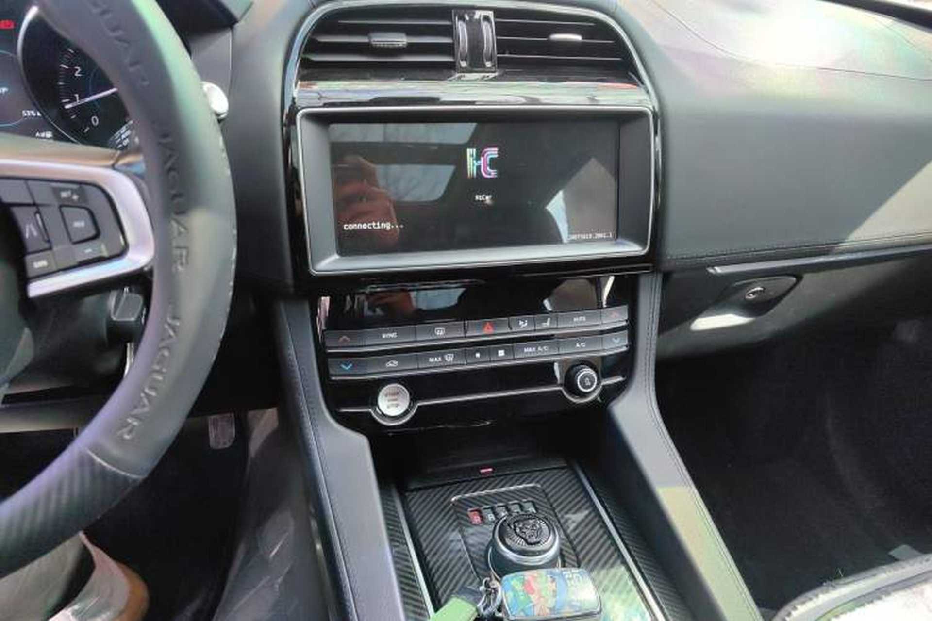 Used Jaguar F-PACE 2020 2.0T Urban Deluxe Edition Audio And AC Panel