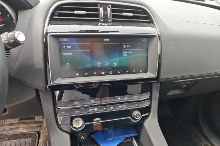 Used Jaguar F-PACE 2020 2.0T Urban Deluxe Edition Audio And AC Panel