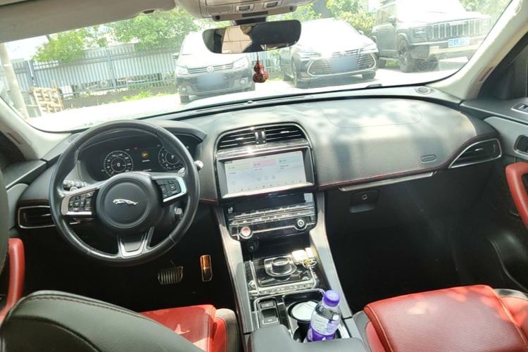 Used Jaguar F-PACE 2020 2.0T Rally Edition Center Console