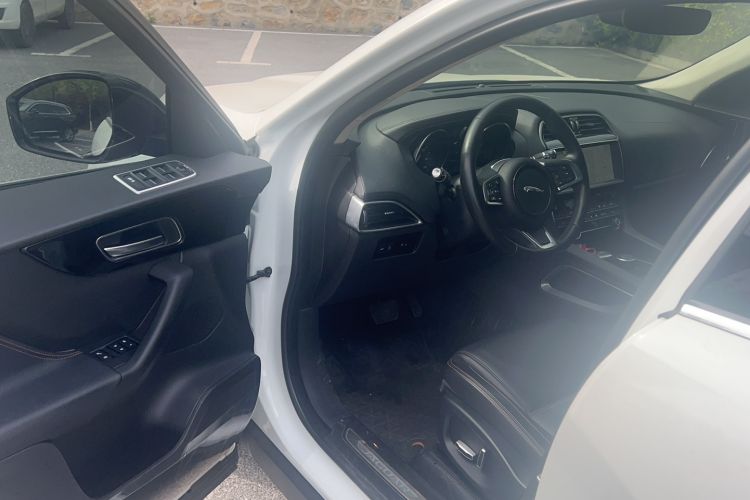 Used Jaguar F-PACE 2020 2.0T Urban Deluxe Edition Driver Seat