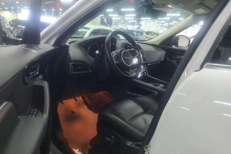 Used Jaguar F-PACE 2020 2.0T Urban Deluxe Edition Driver Seat