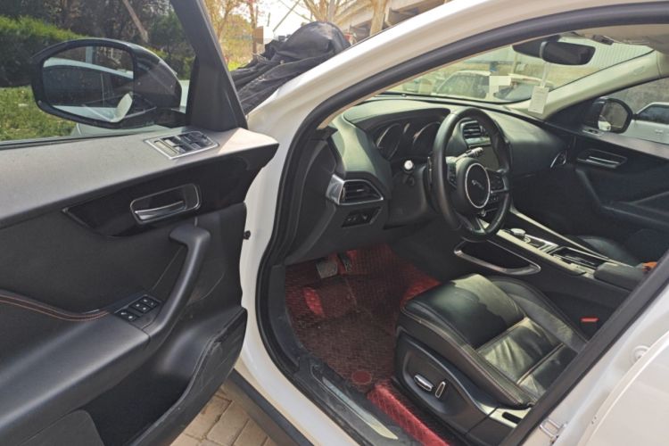 Used Jaguar F-PACE 2020 2.0T Urban Deluxe Edition Driver Seat