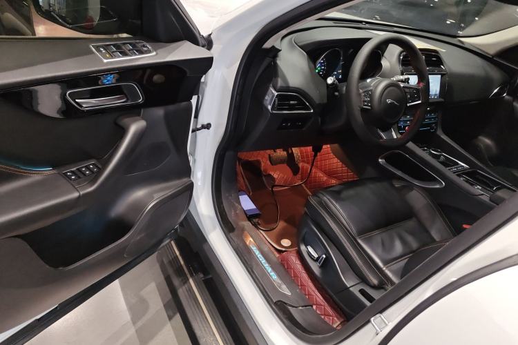 Used Jaguar F-PACE 2020 2.0T Urban Deluxe Edition Driver Seat