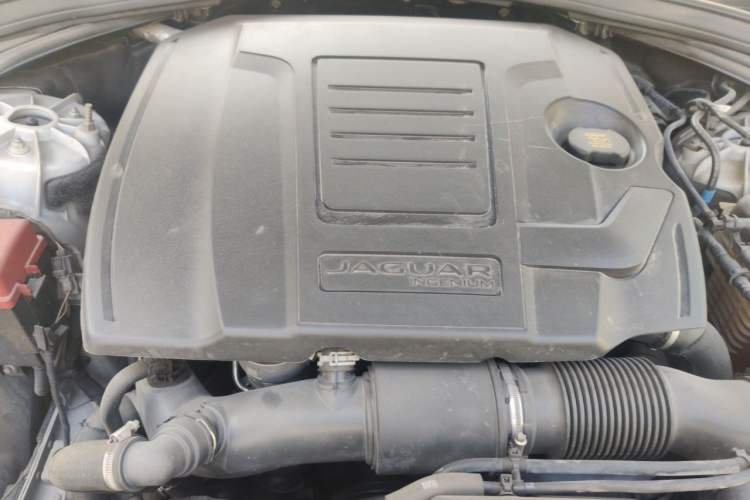 Used Jaguar F-PACE 2020 2.0T Rally Edition Engine Bay