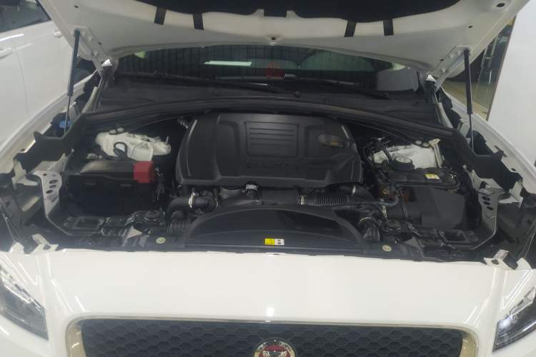 Used Jaguar F-PACE 2020 2.0T Urban Deluxe Edition Engine Bay