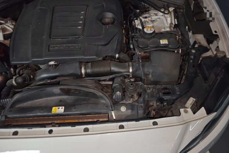 Used Jaguar F-PACE 2020 300-Sport Sports Edition Engine Bay Left