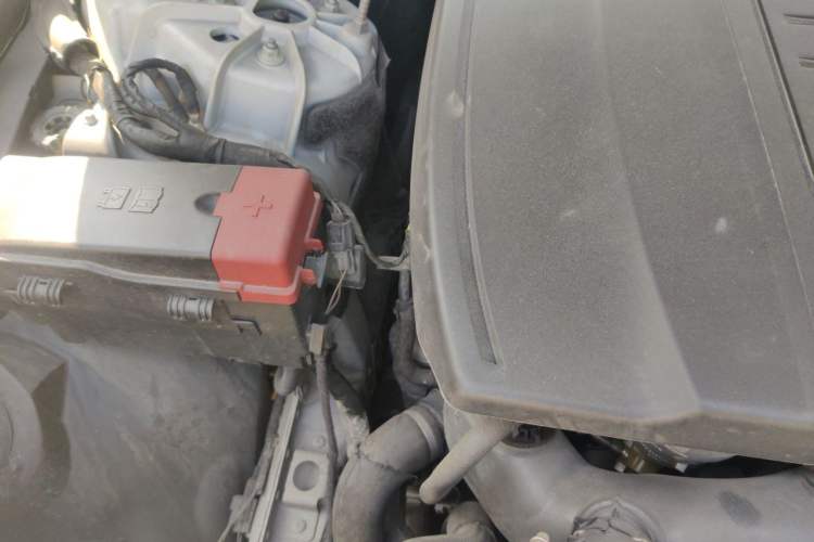 Used Jaguar F-PACE 2020 2.0T Rally Edition Engine Bay Right