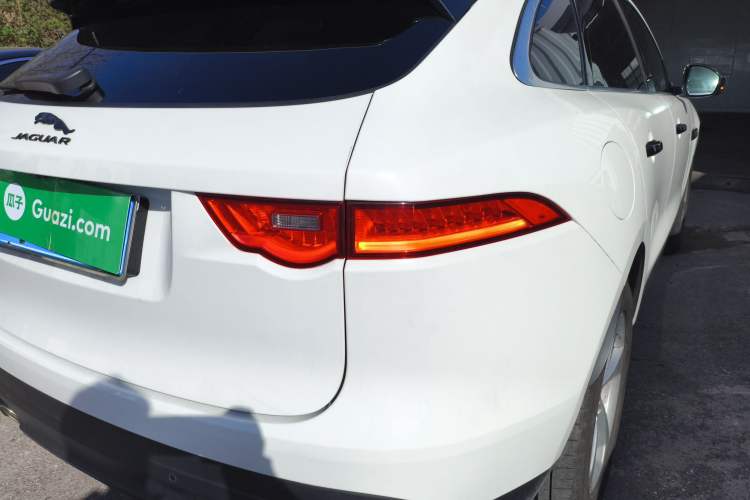 Used Jaguar F-PACE 2020 2.0T Urban Deluxe Edition Exterior 3