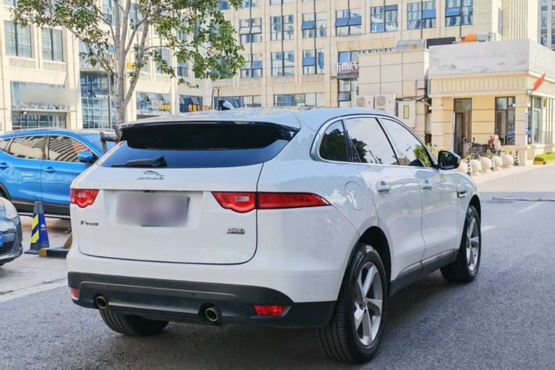 Used Jaguar F-PACE 2020 2.0T Urban Deluxe Edition Exterior 4