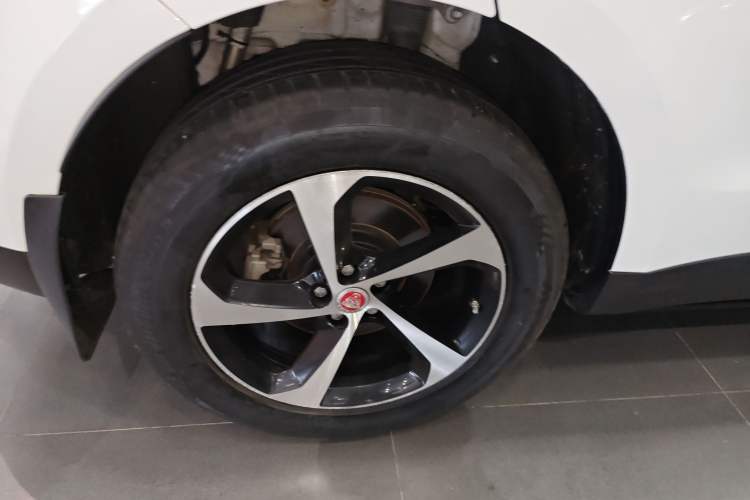 Used Jaguar F-PACE 2020 2.0T Urban Deluxe Edition Exterior 5