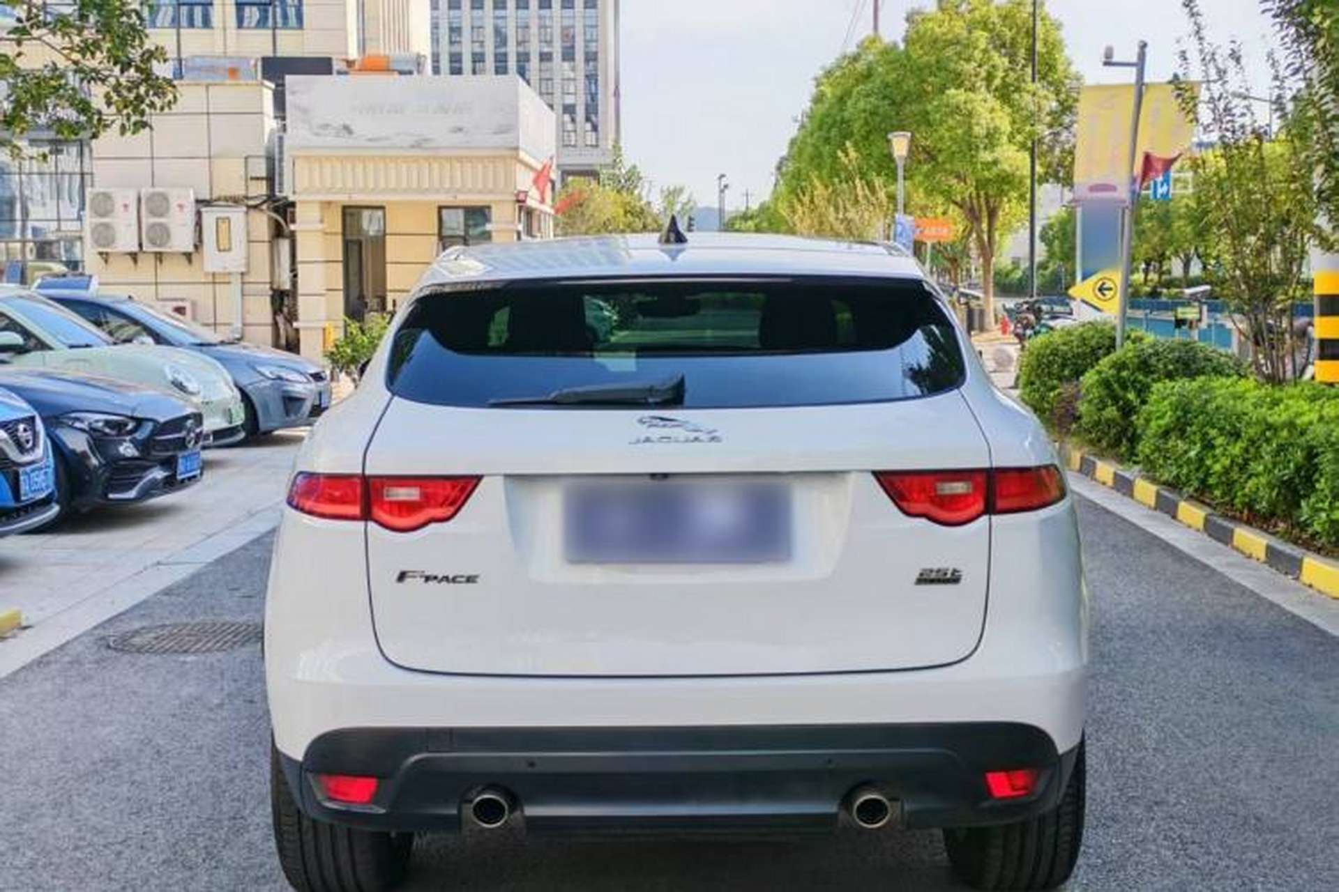 Used Jaguar F-PACE 2020 2.0T Urban Deluxe Edition Exterior 5