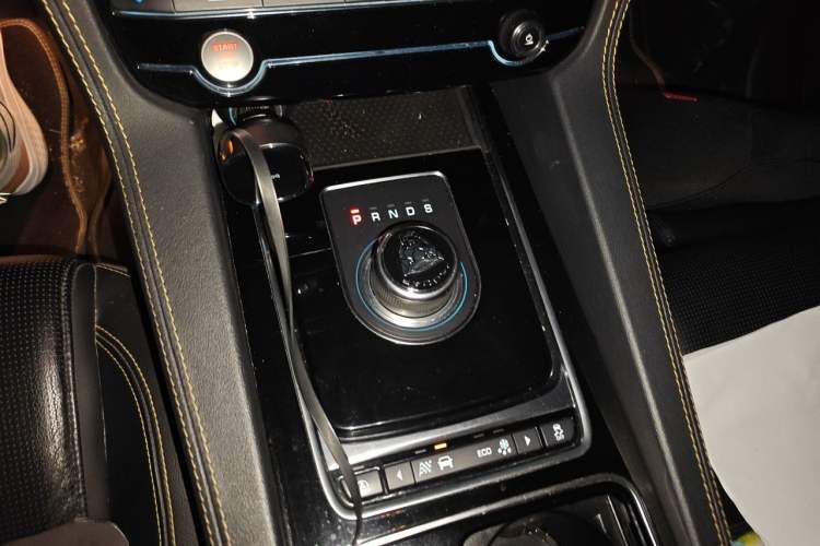 Used Jaguar F-PACE 2020 300-Sport Sports Edition Gear Lever