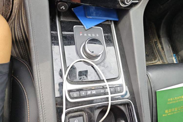 Used Jaguar F-PACE 2020 2.0T Urban Deluxe Edition Gear Lever