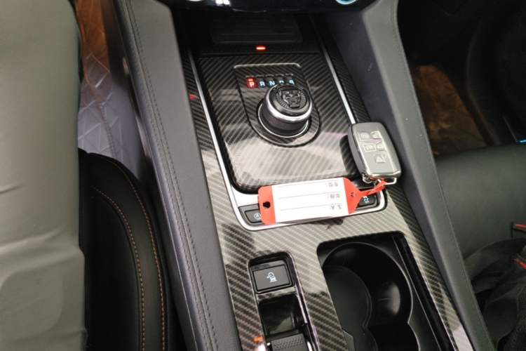 Used Jaguar F-PACE 2020 2.0T Urban Deluxe Edition Gear Lever
