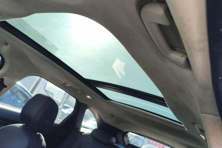 Used Jaguar F-PACE 2020 2.0T Urban Deluxe Edition Headliner