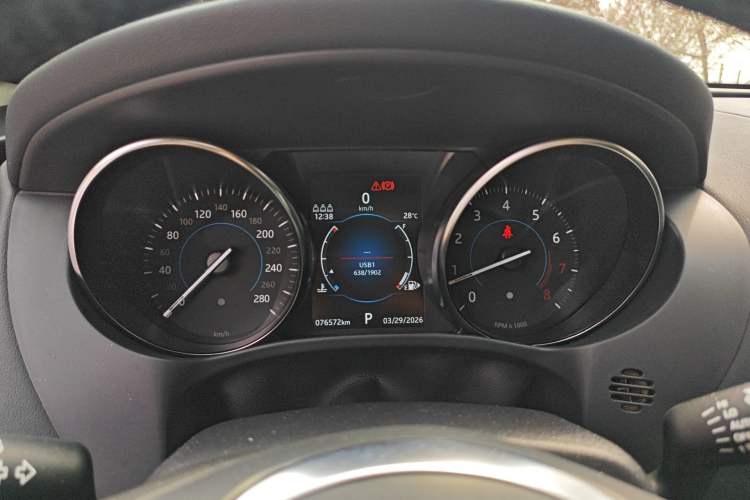 Used Jaguar F-PACE 2020 2.0T Urban Deluxe Edition Instrument Cluster