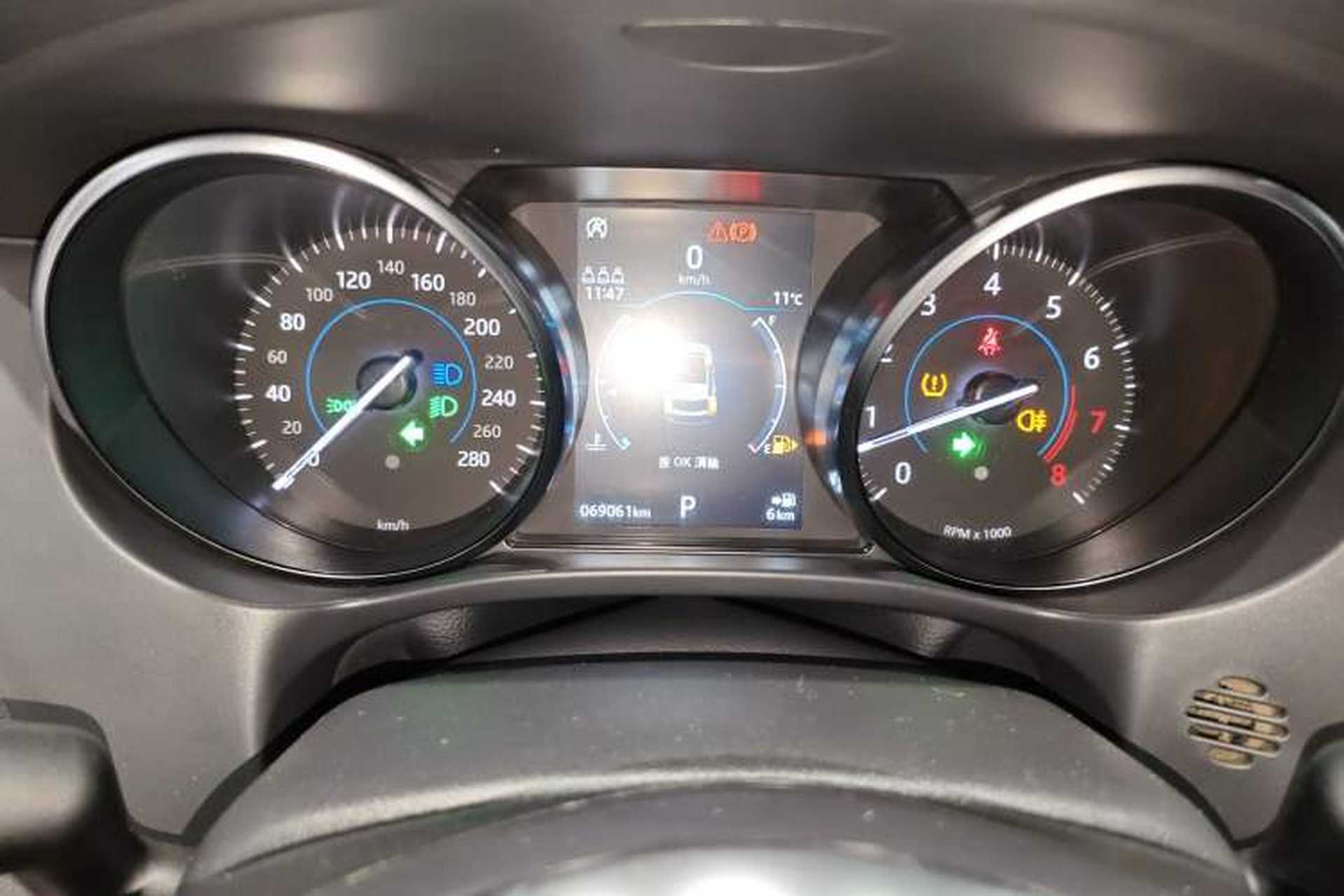 Used Jaguar F-PACE 2020 2.0T Urban Deluxe Edition Instrument Cluster