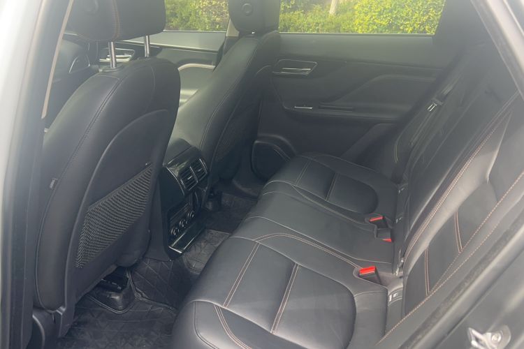 Used Jaguar F-PACE 2020 2.0T Urban Deluxe Edition Interior 1