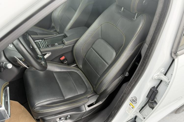 Used Jaguar F-PACE 2020 300-Sport Sports Edition Interior 5