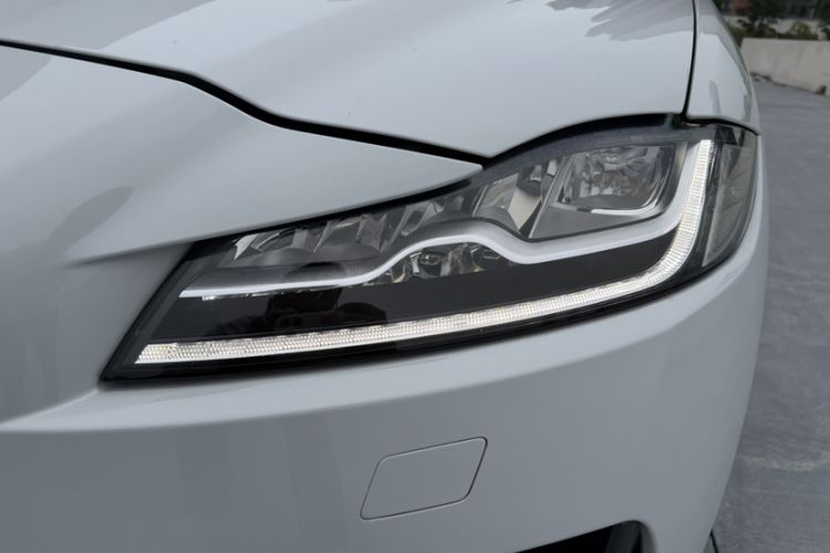 Used Jaguar F-PACE 2020 300-Sport Sports Edition Left Front Headlight