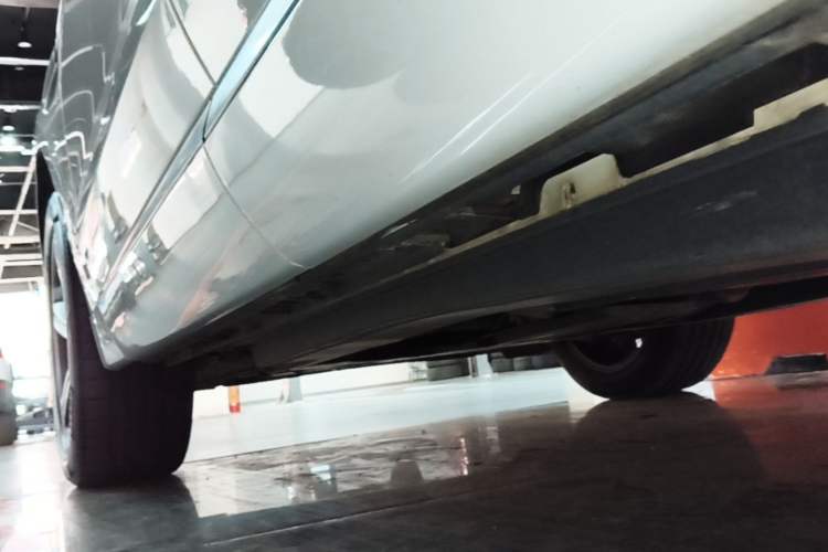 Used Jaguar F-PACE 2020 300-Sport Sports Edition Left Side Sill