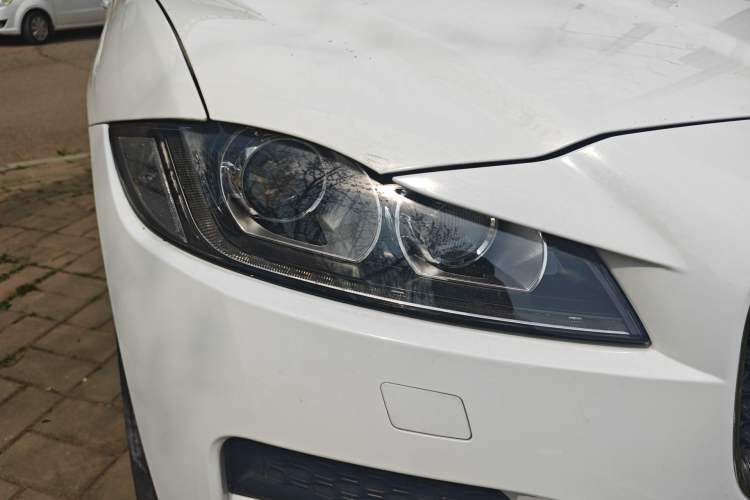 Used Jaguar F-PACE 2020 2.0T Urban Deluxe Edition Right Front Headlight