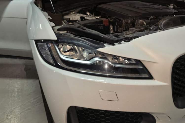 Used Jaguar F-PACE 2020 300-Sport Sports Edition Right Front Headlight