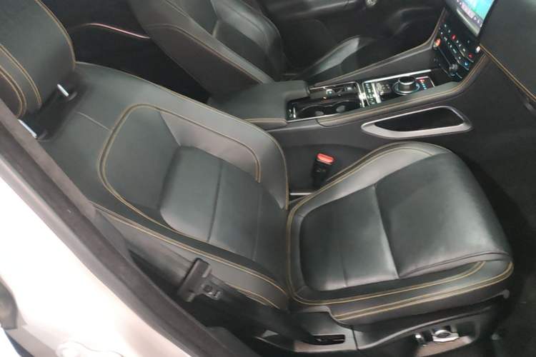 Used Jaguar F-PACE 2020 300-Sport Sports Edition Right Front Seat