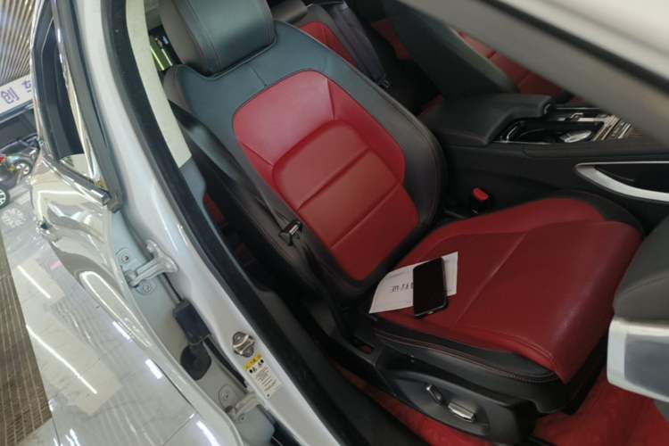 Used Jaguar F-PACE 2020 2.0T Rally Edition Right Front Seat