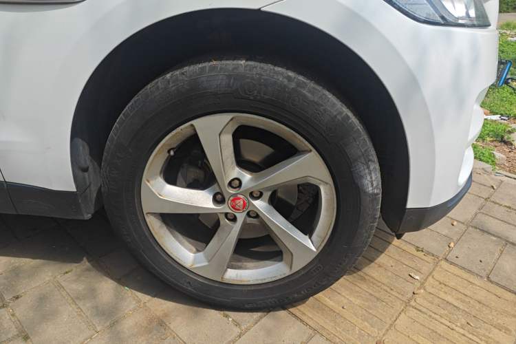 Used Jaguar F-PACE 2020 2.0T Urban Deluxe Edition Right Front Wheel Hub