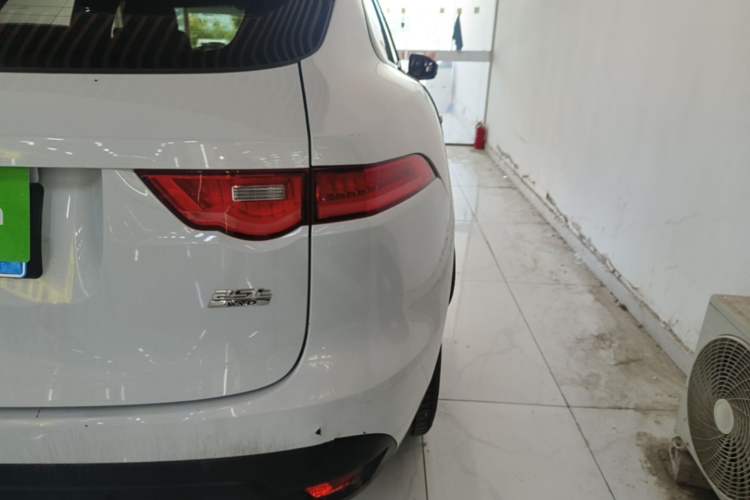 Used Jaguar F-PACE 2020 2.0T Rally Edition Right Rear Taillight