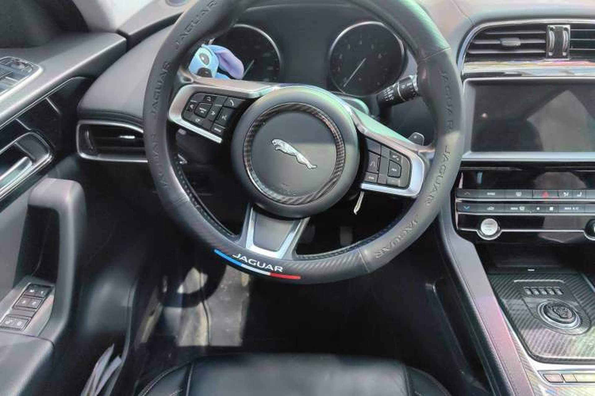 Used Jaguar F-PACE 2020 2.0T Urban Deluxe Edition Steering Wheel