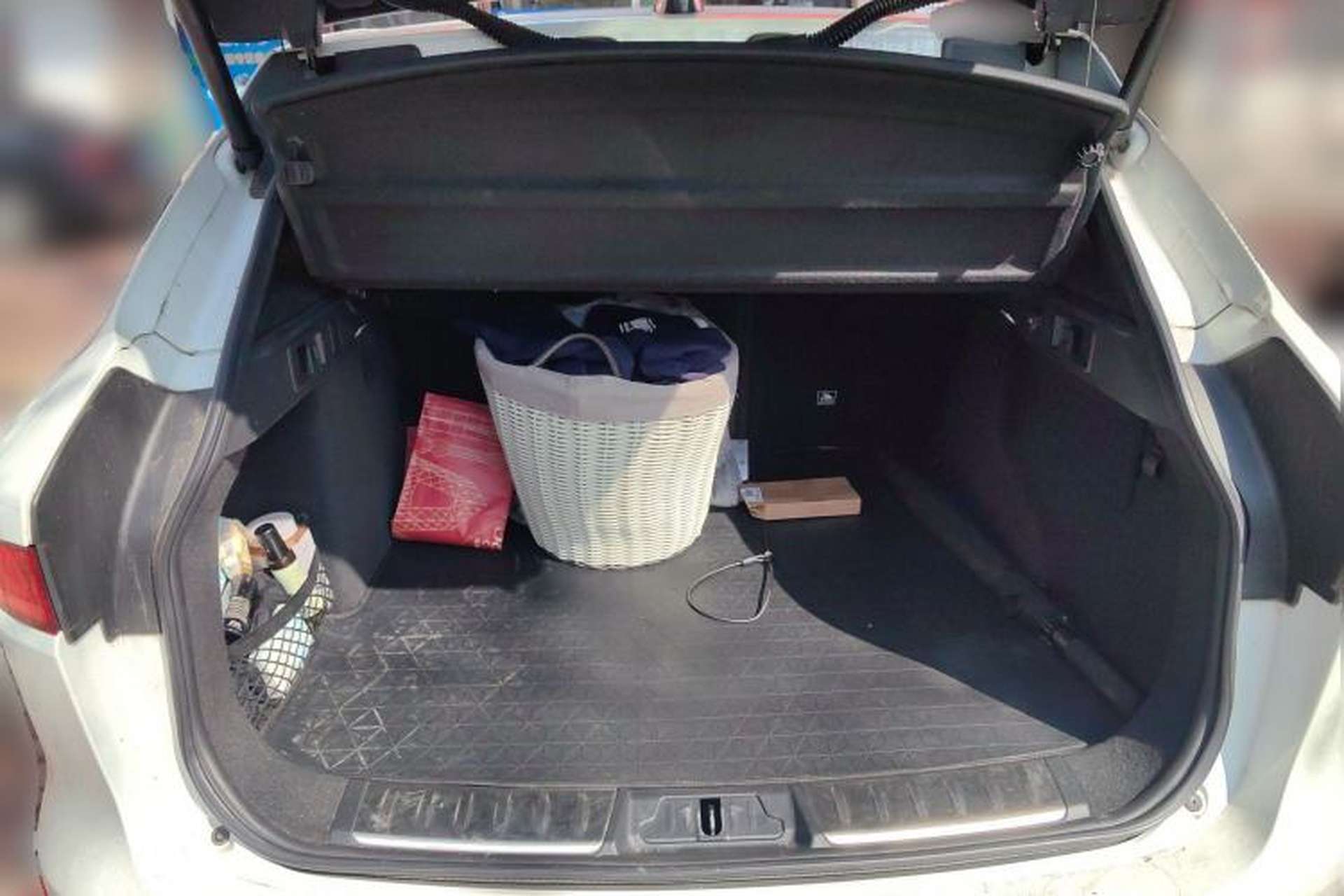 Used Jaguar F-PACE 2020 2.0T Urban Deluxe Edition Trunk