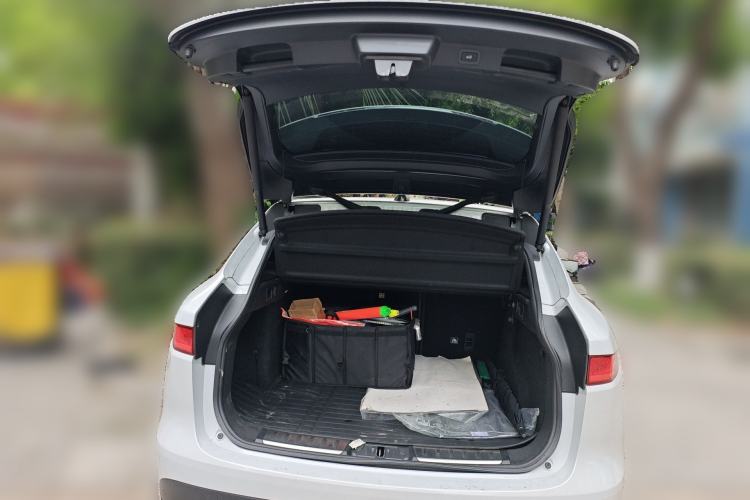 Used Jaguar F-PACE 2020 2.0T Rally Edition Trunk