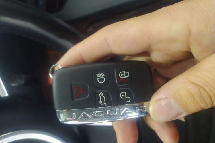 Used Jaguar F-PACE 2020 2.0T Urban Deluxe Edition Vehicle Key