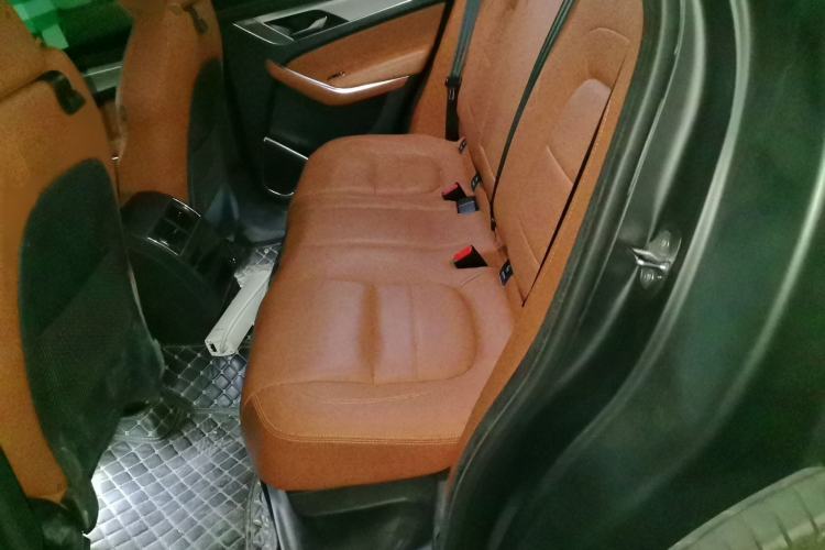 Used Jaguar F-PACE 2021 250 PS R-Dynamic SE Interior 4