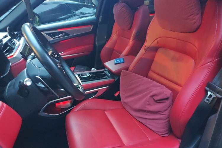 Used Jaguar F-PACE 2021 250 PS R-Dynamic S Left Front Seat