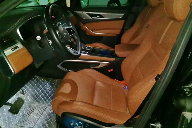 Used Jaguar F-PACE 2021 250 PS R-Dynamic SE Left Front Seat
